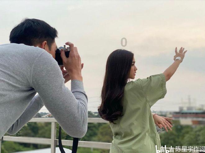 寻龙丨龙形拉花、财神咖啡……杭州这里的年味很吸引年轻人